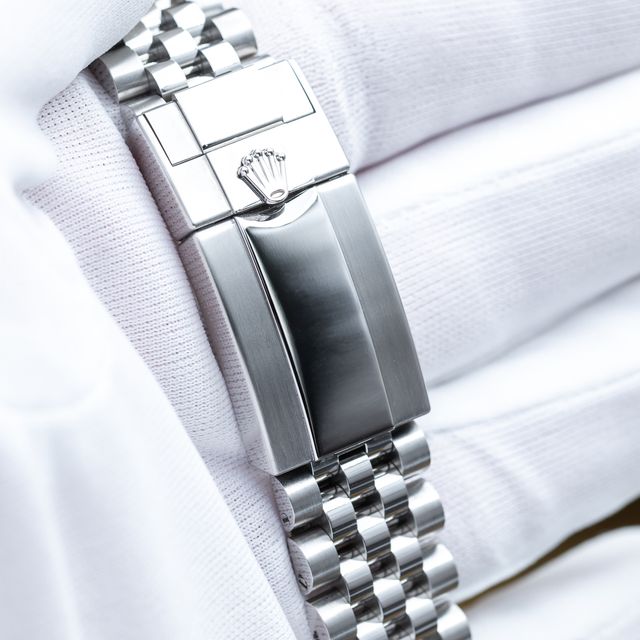 Rolex GMT Master II 126710 GRNR Image 3